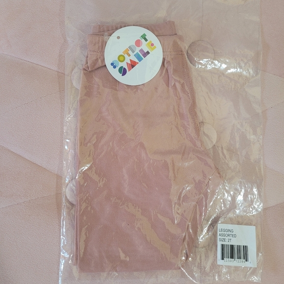 BNWT DOT DOT SMILE Baby Girl Solid Pink Buttery Soft Leggings Size 2T - Picture 7 of 8